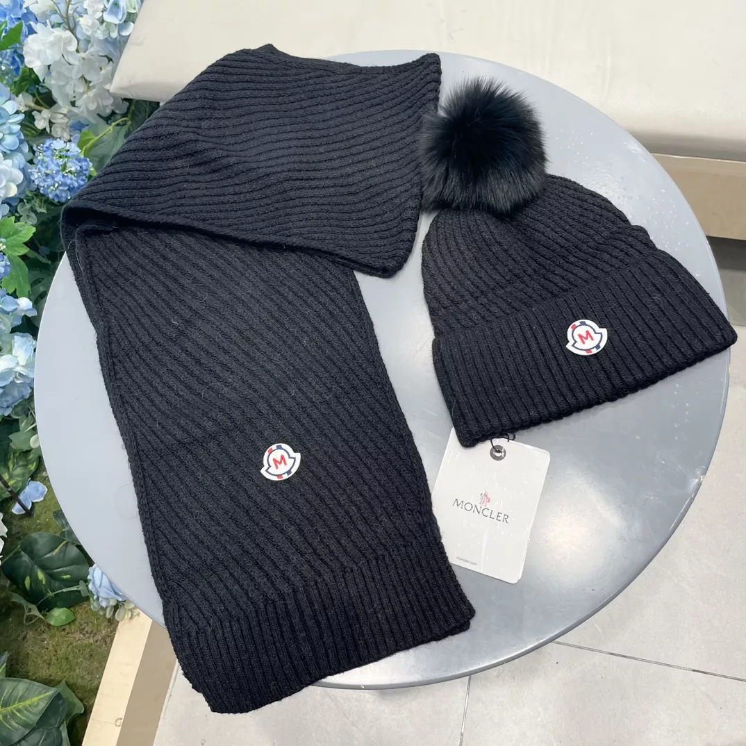 UrbanStyle 1745 Moncler Hat and Scarf and Glove Set
