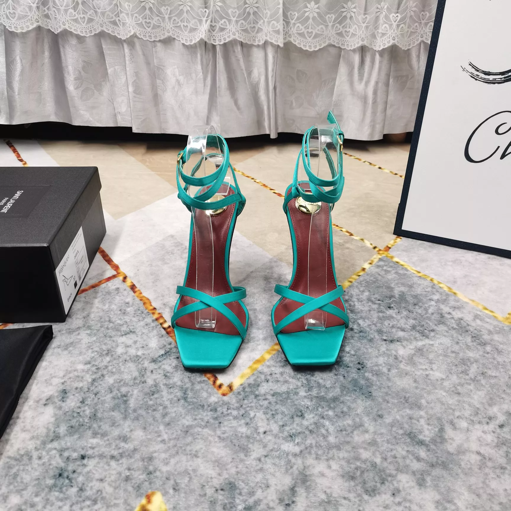 UrbanStyle 1885 Yves Saint Laurent YSL Sandal For Women