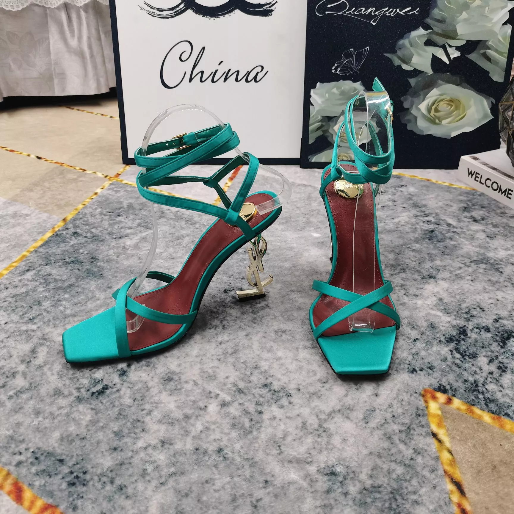 UrbanStyle 1885 Yves Saint Laurent YSL Sandal For Women
