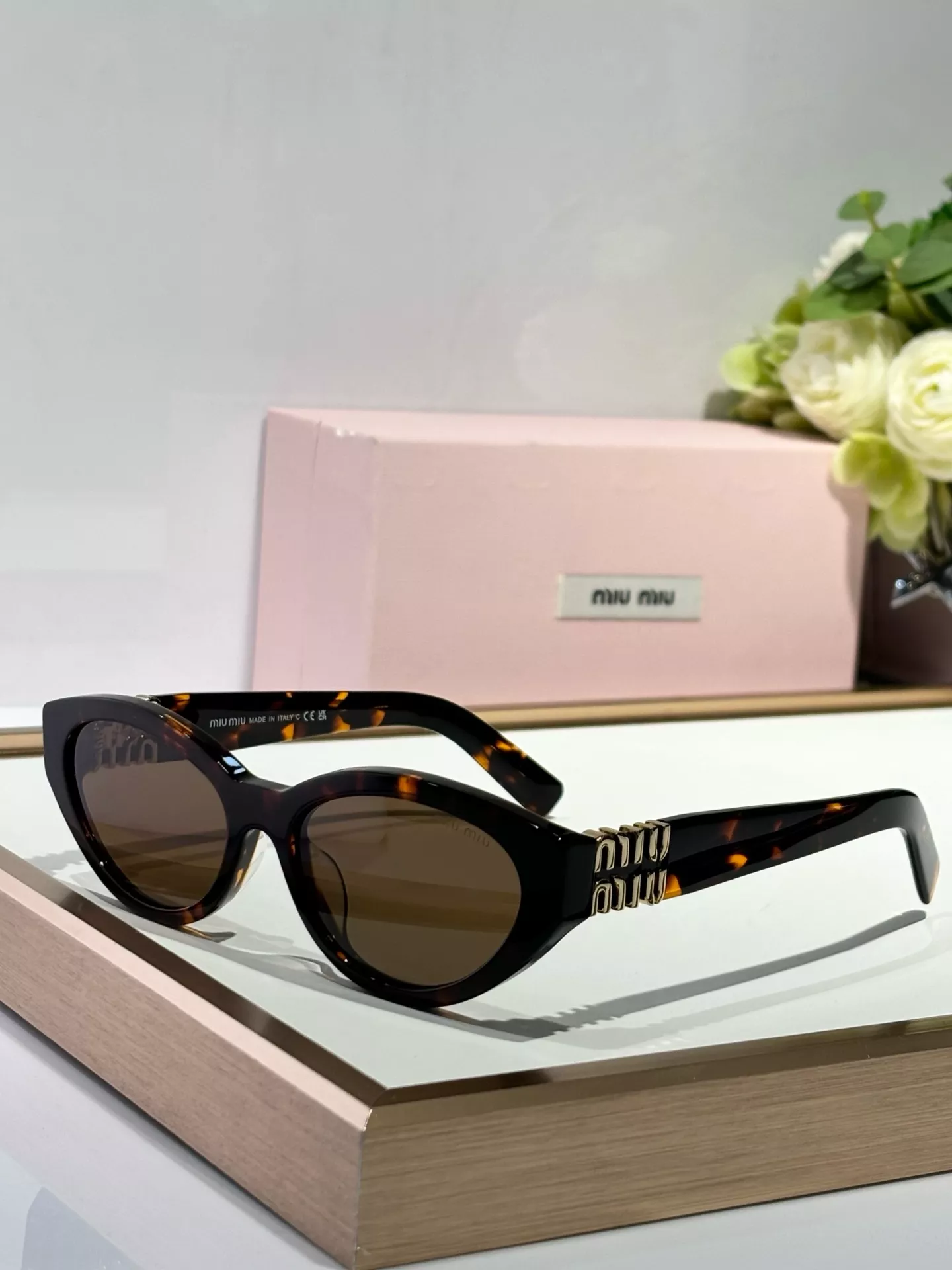 UrbanStyle 2002 MIU MIU AAA Quality Sunglasses