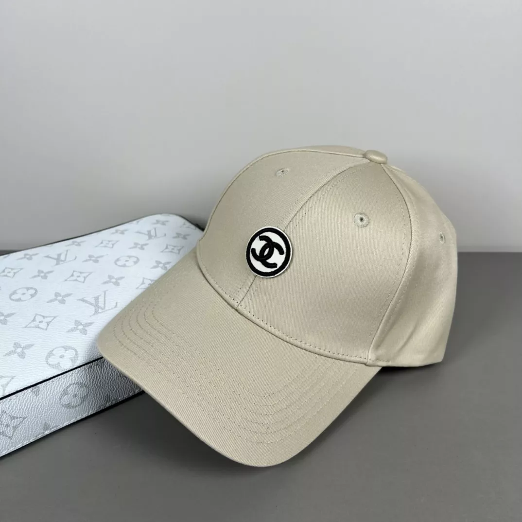 UrbanStyle 2010 Chanel Caps