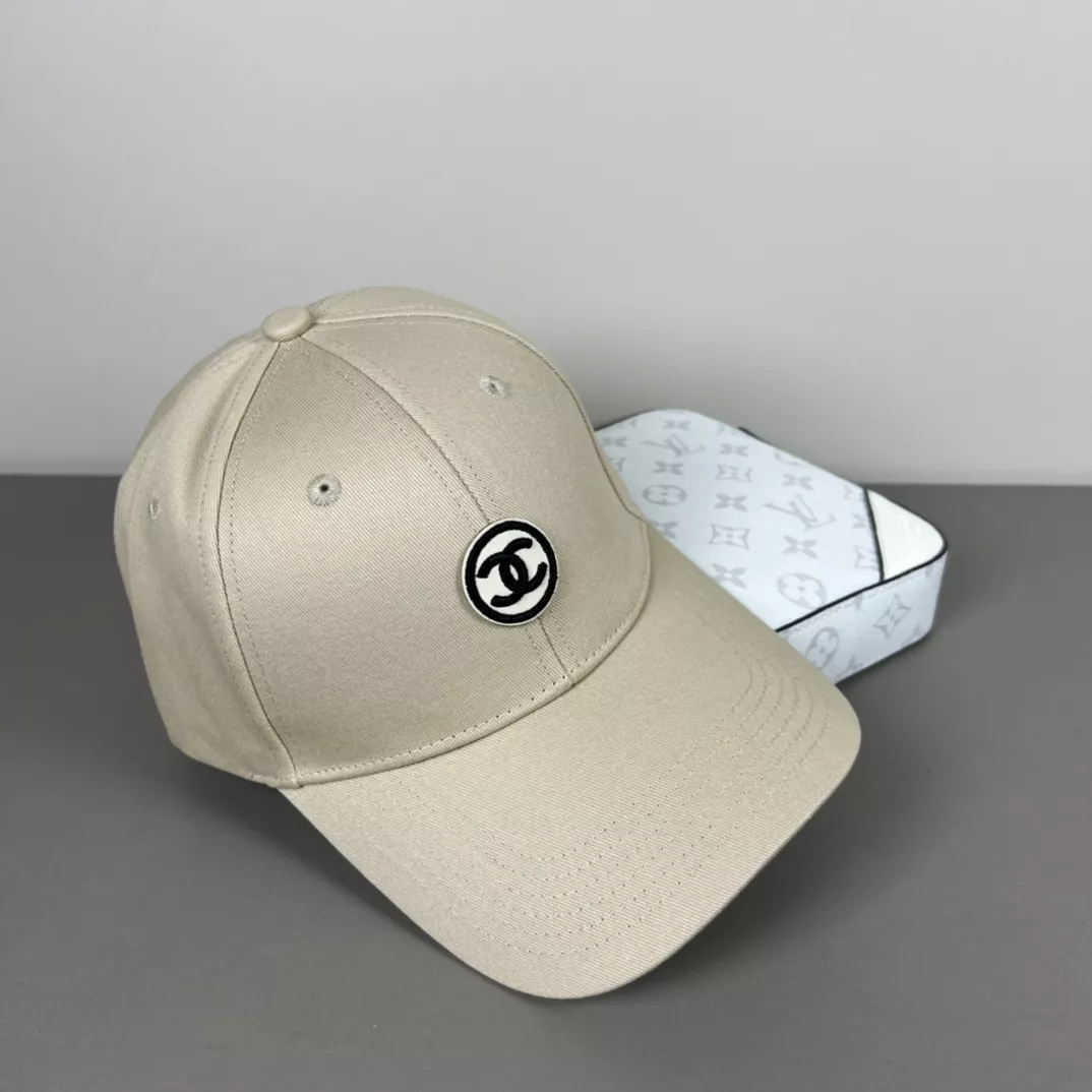 UrbanStyle 2010 Chanel Caps