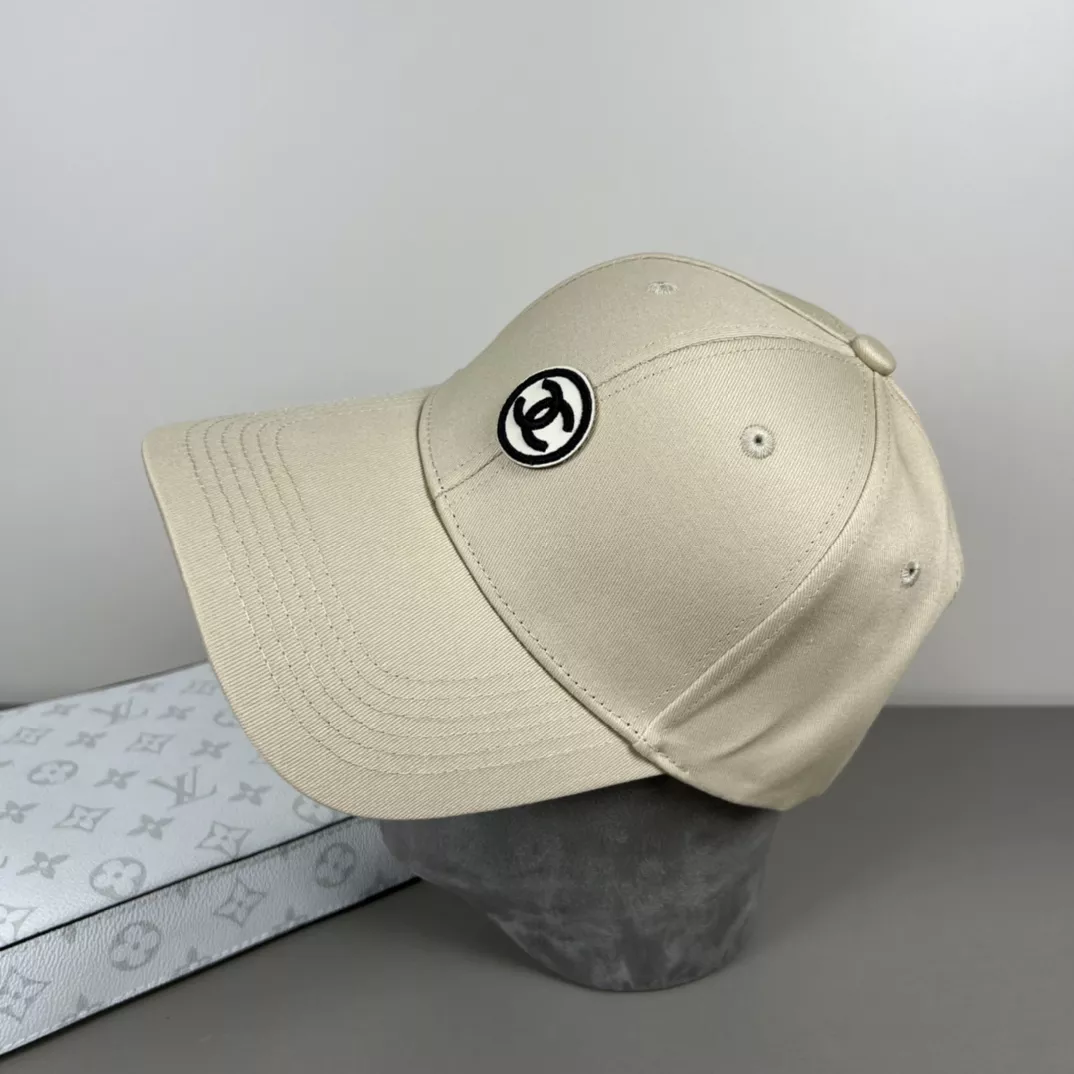 UrbanStyle 2010 Chanel Caps