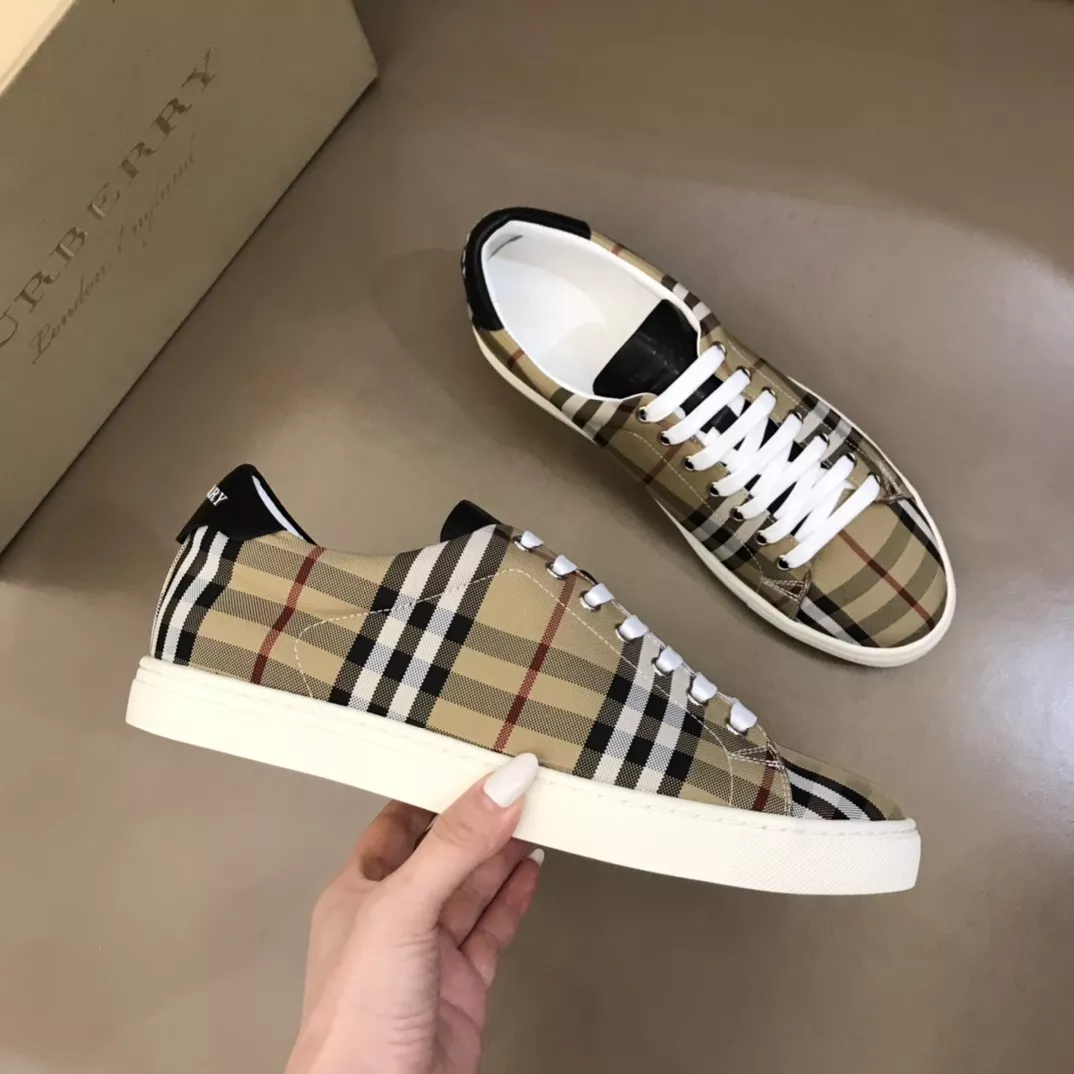 UrbanStyle 203 Burberry Casual Shoes For Men