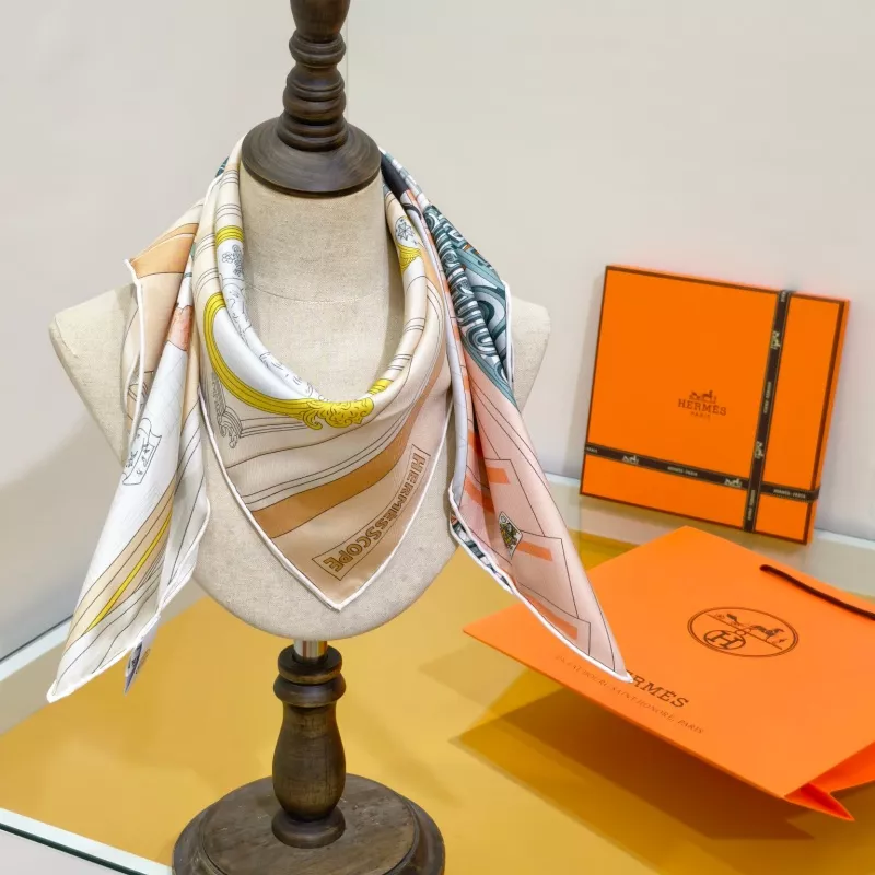 UrbanStyle 2048 Hermes Silk Squares