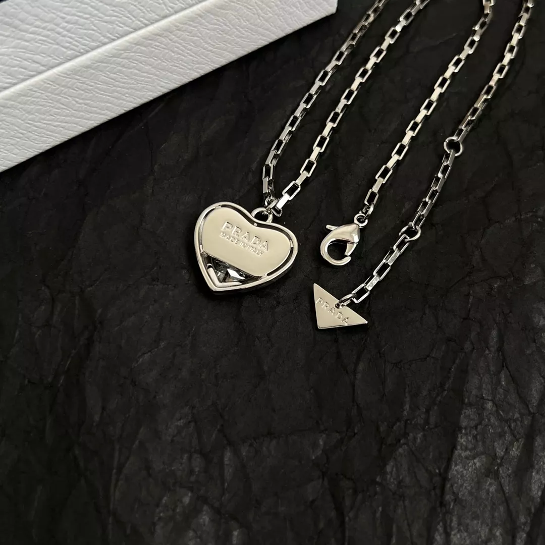 UrbanStyle 2110 Prada Necklaces