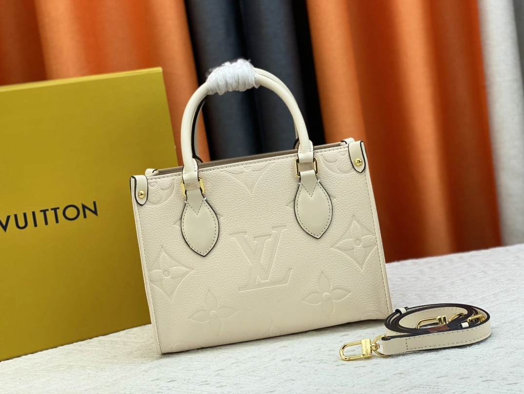 UrbanStyle 2123 Louis Vuitton AAA Quality Handbags For Women