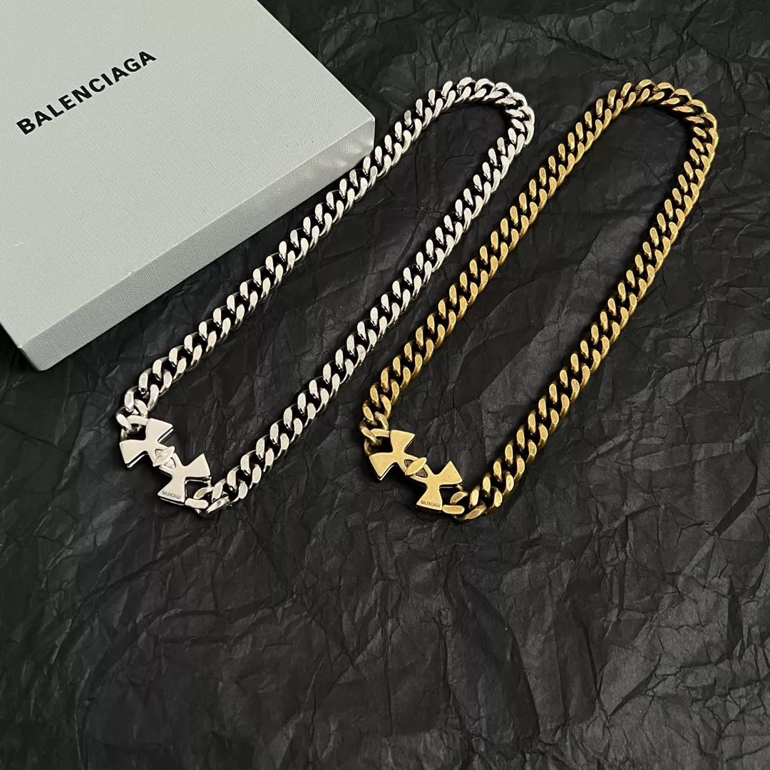 UrbanStyle 2242 Balenciaga Necklaces