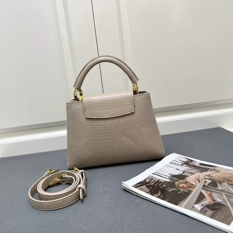 UrbanStyle 2379 Louis Vuitton AAA Quality Handbags For Women