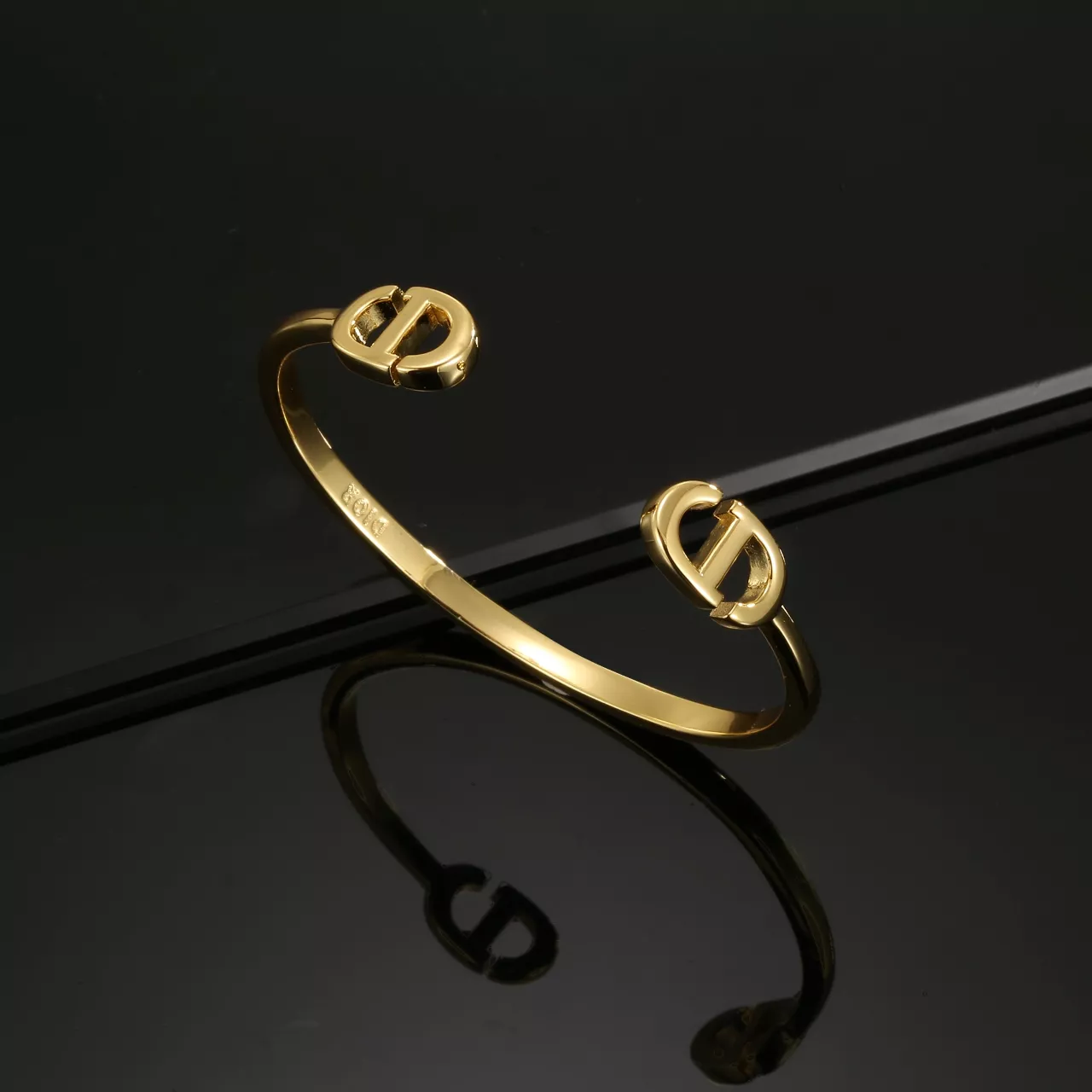 UrbanStyle 2435 Christian Dior Bracelets