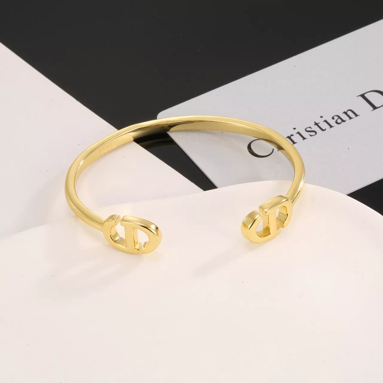 UrbanStyle 2435 Christian Dior Bracelets