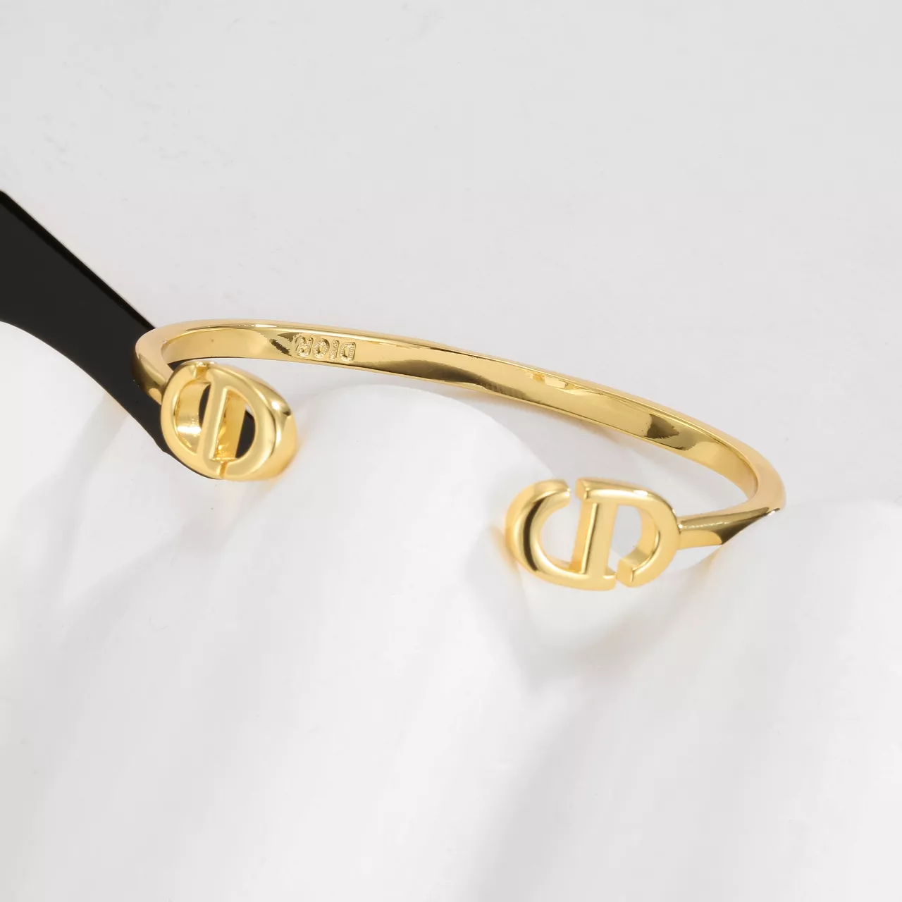 UrbanStyle 2435 Christian Dior Bracelets