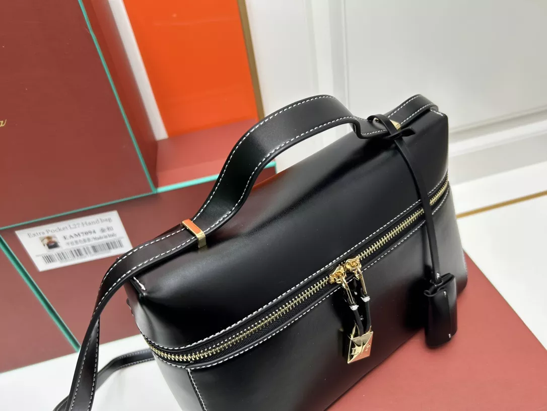 UrbanStyle 2571 Loro Piana AAA Quality Messenger Bags For Women