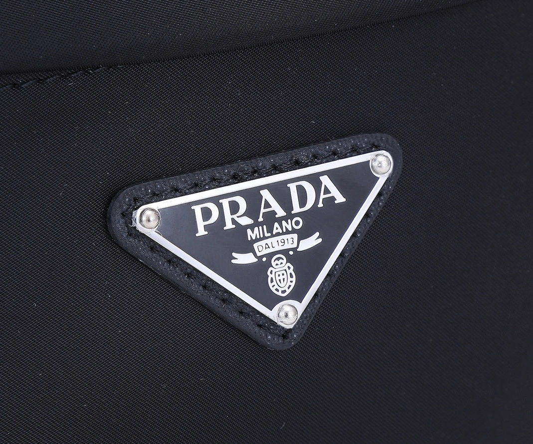 UrbanStyle 2625 Prada AAA Man Wallets