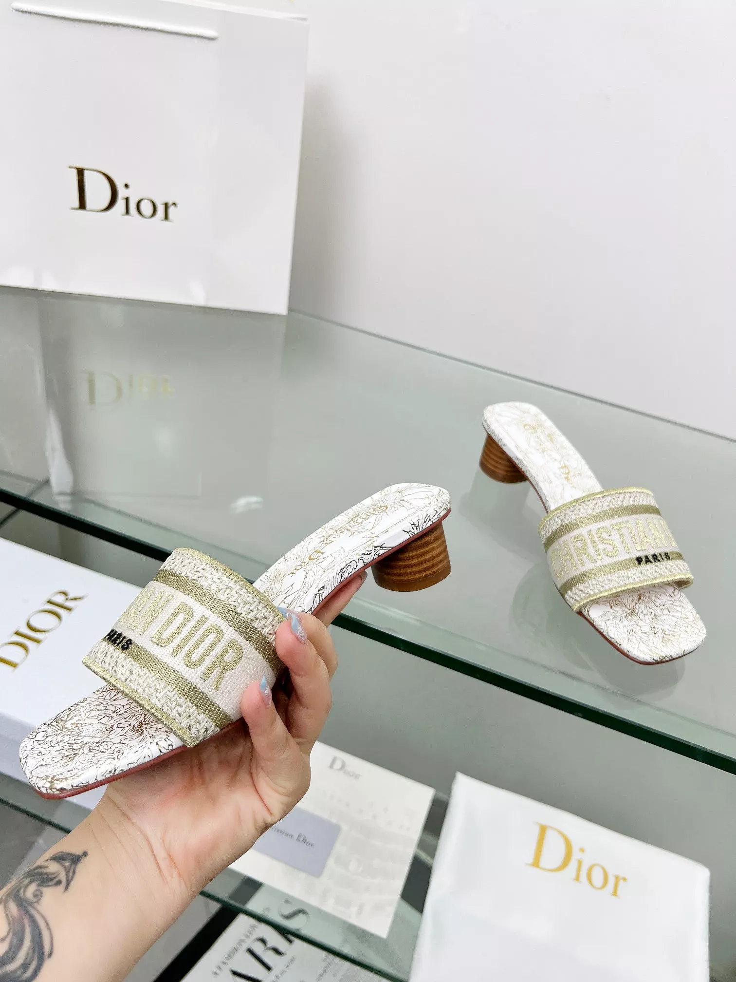 UrbanStyle 2859 Christian Dior Slippers For Women
