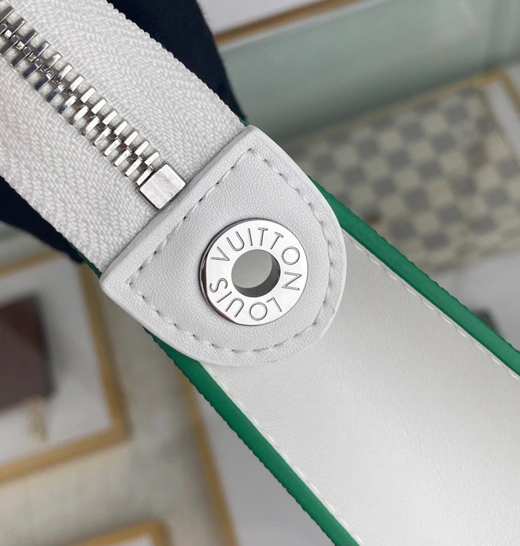 UrbanStyle 3221 Louis Vuitton AAA Quality Wallets For Unisex