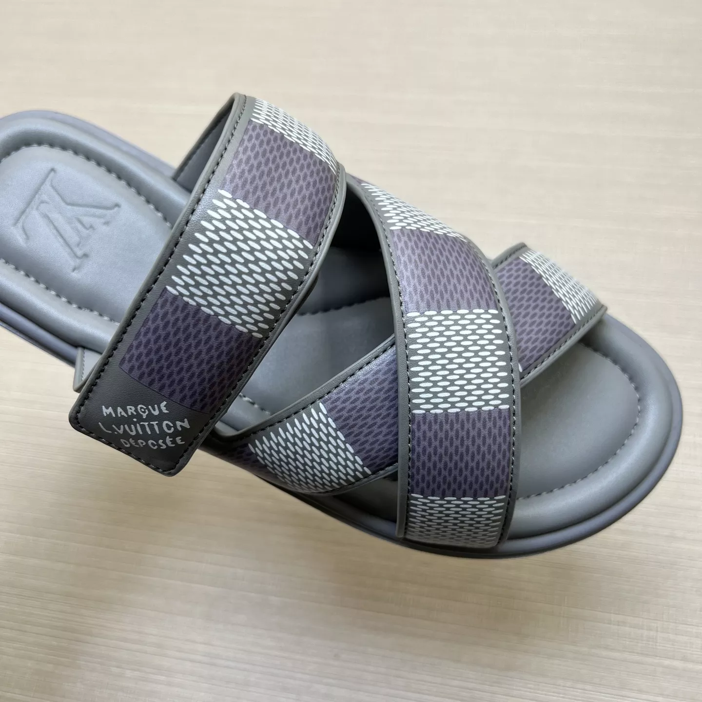 UrbanStyle 3393 Louis Vuitton Slippers For Men