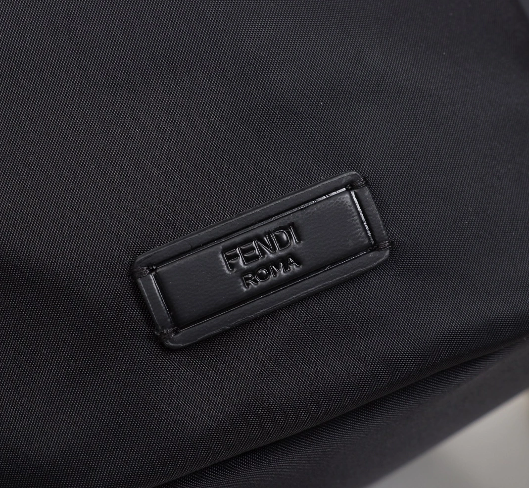 UrbanStyle 3453 Fendi AAA Man Backpacks