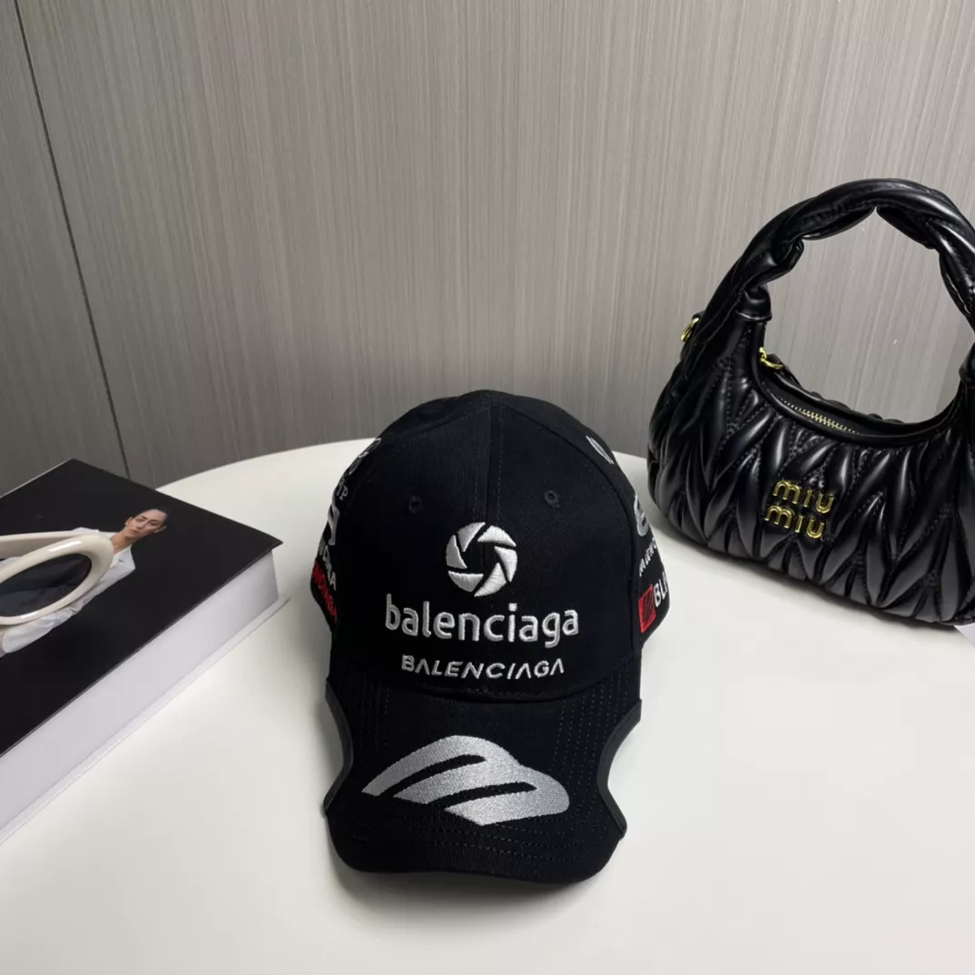 UrbanStyle 3467 Balenciaga Caps