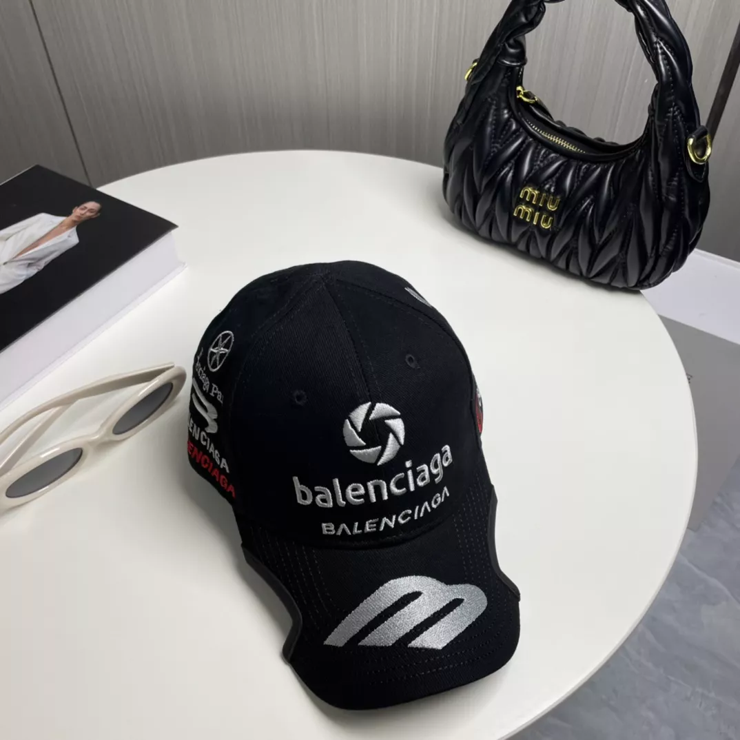 UrbanStyle 3467 Balenciaga Caps