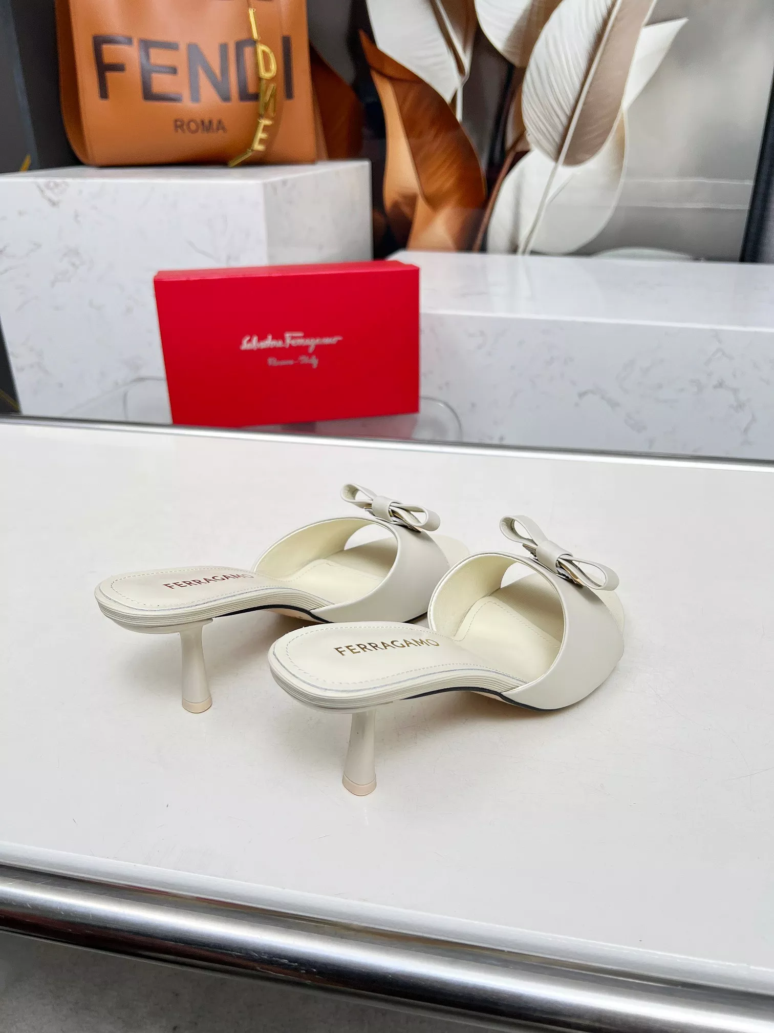 UrbanStyle 3511 Salvatore Ferragamo Slippers For Women