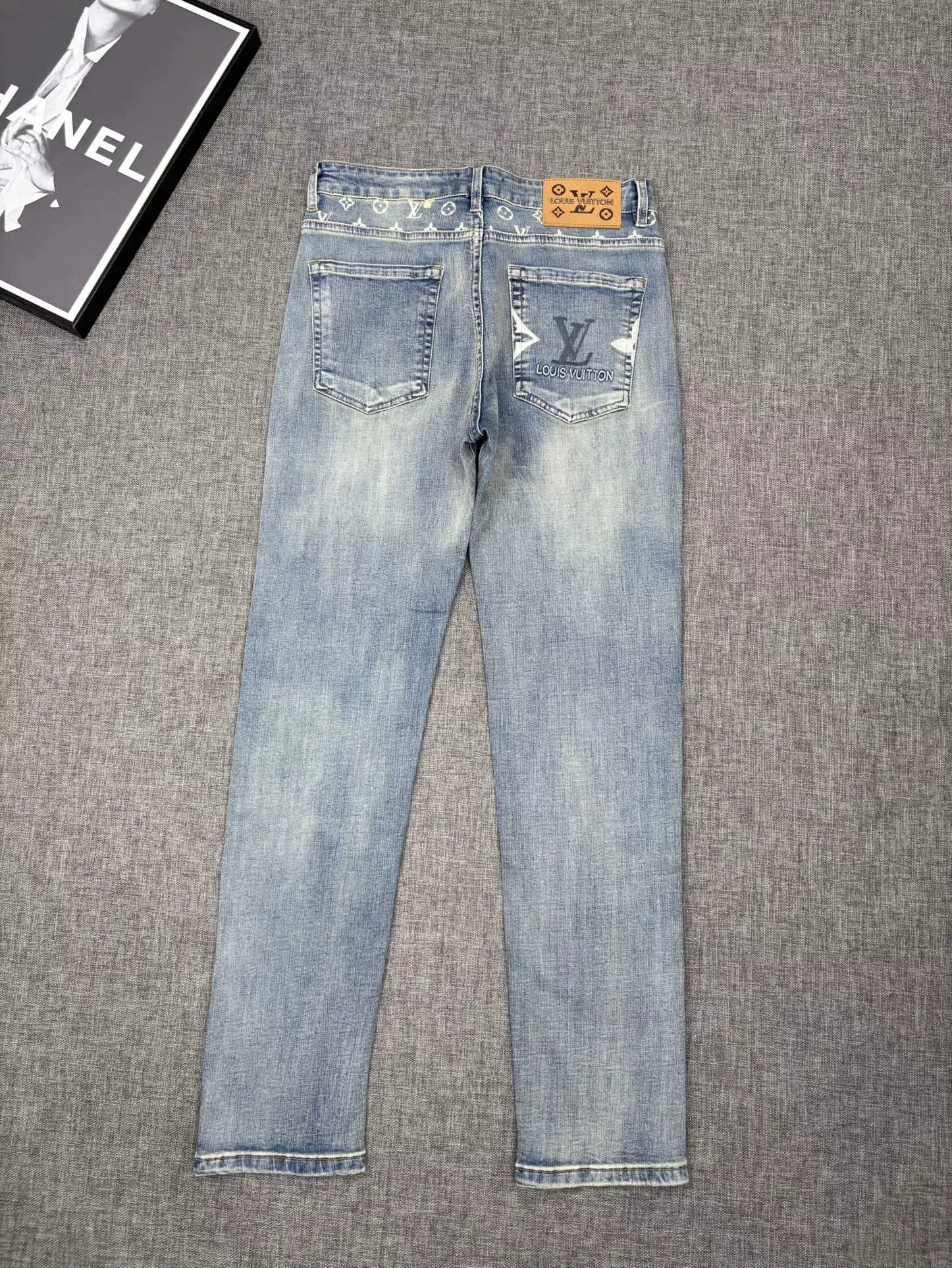 UrbanStyle 3641 Louis Vuitton LV Jeans For Men