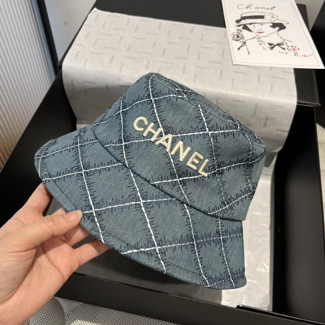 UrbanStyle 3842 Chanel Caps