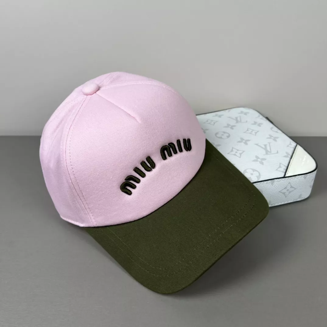 UrbanStyle 3947 MIU MIU Caps