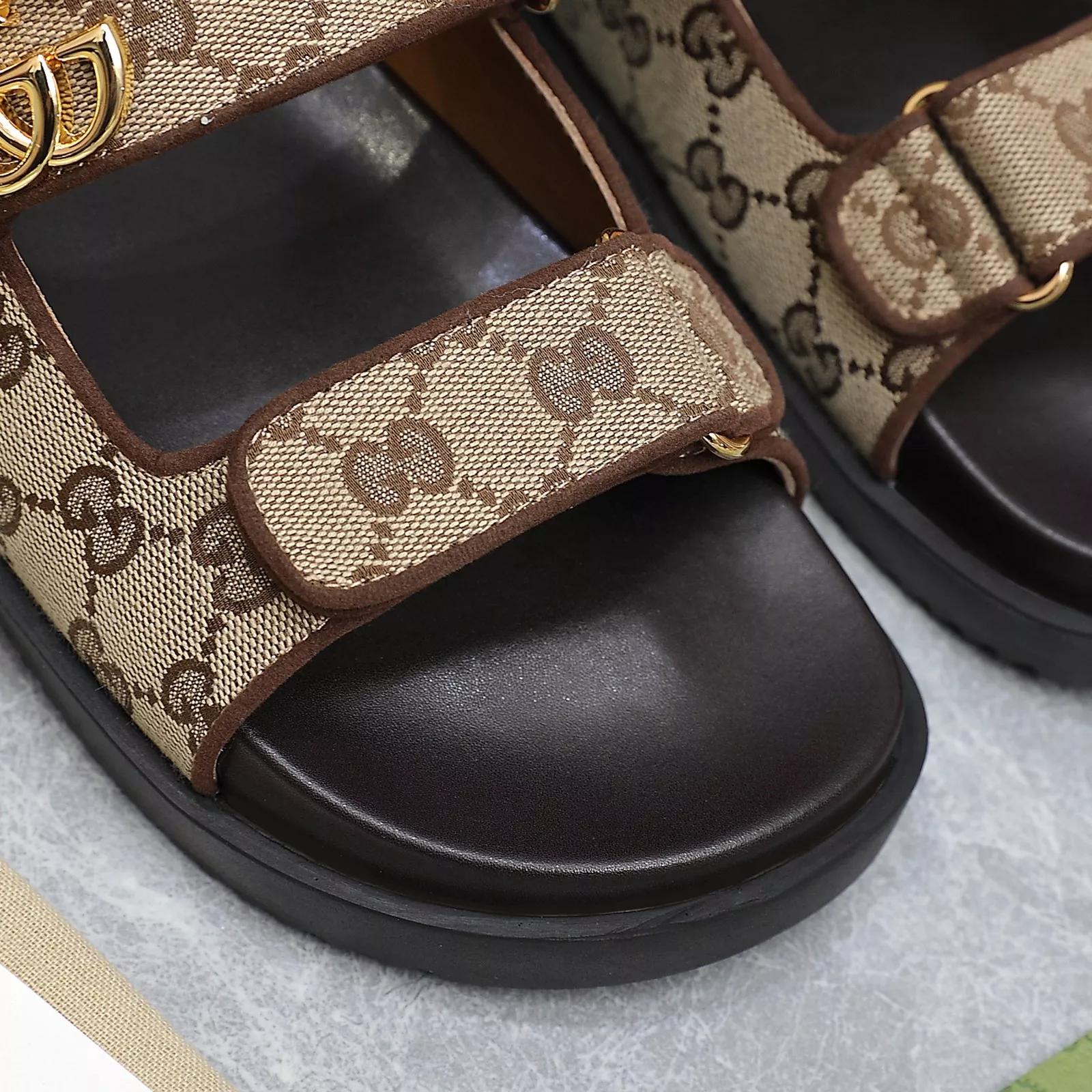 UrbanStyle 3983 Gucci Sandal For Women