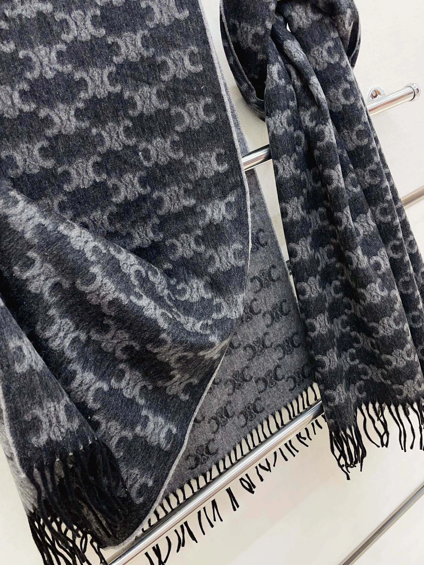UrbanStyle 4009 Celine Scarf