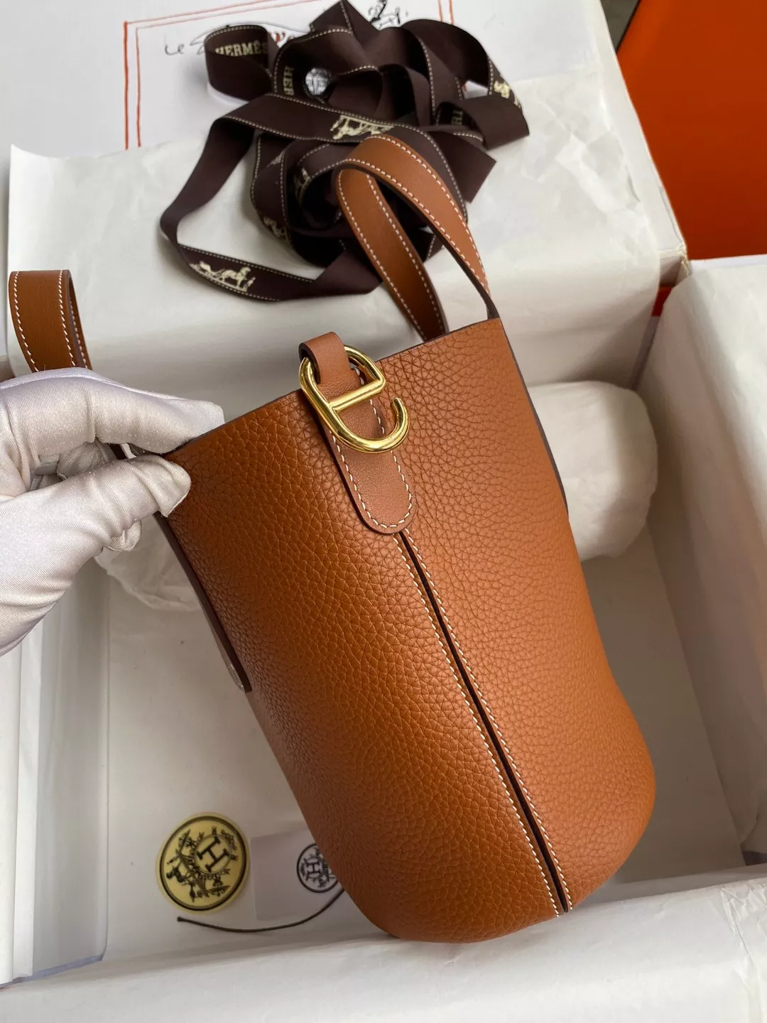 UrbanStyle 4232 Hermes AAA Quality Handbags In Gold For Women