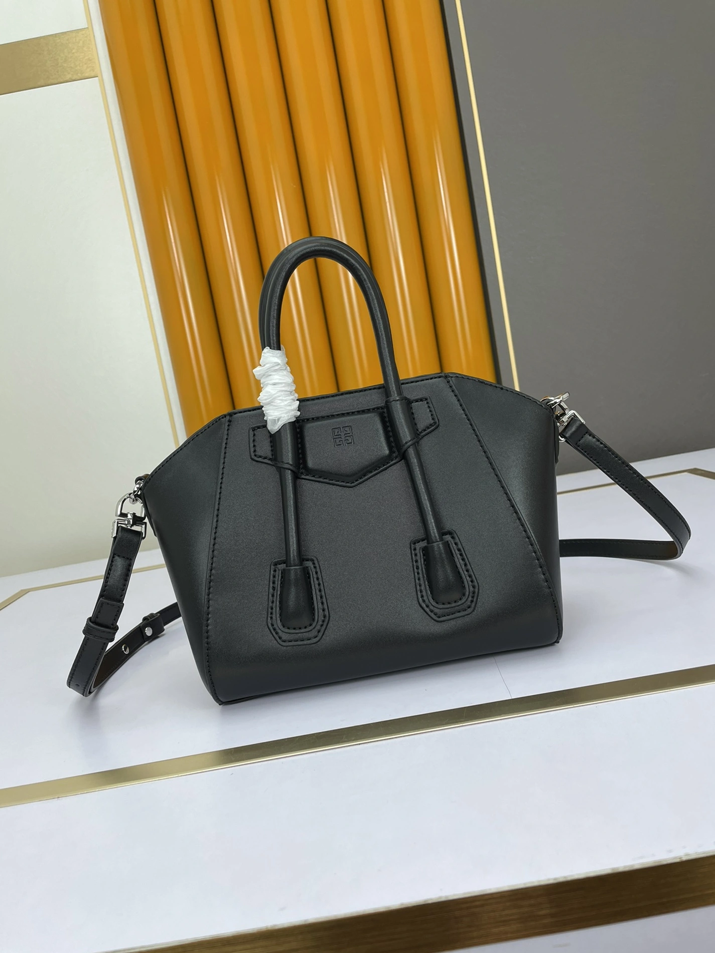 UrbanStyle 427 Givenchy AAA Quality Handbags For Women
