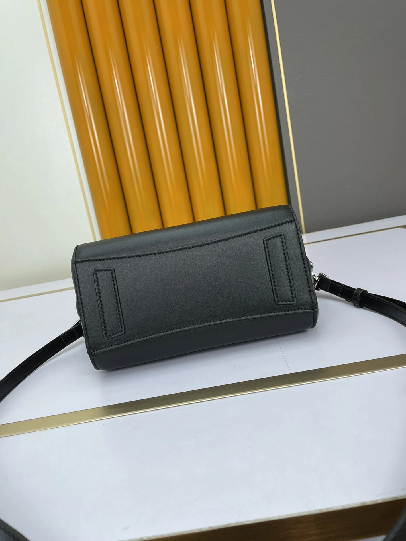 UrbanStyle 427 Givenchy AAA Quality Handbags For Women