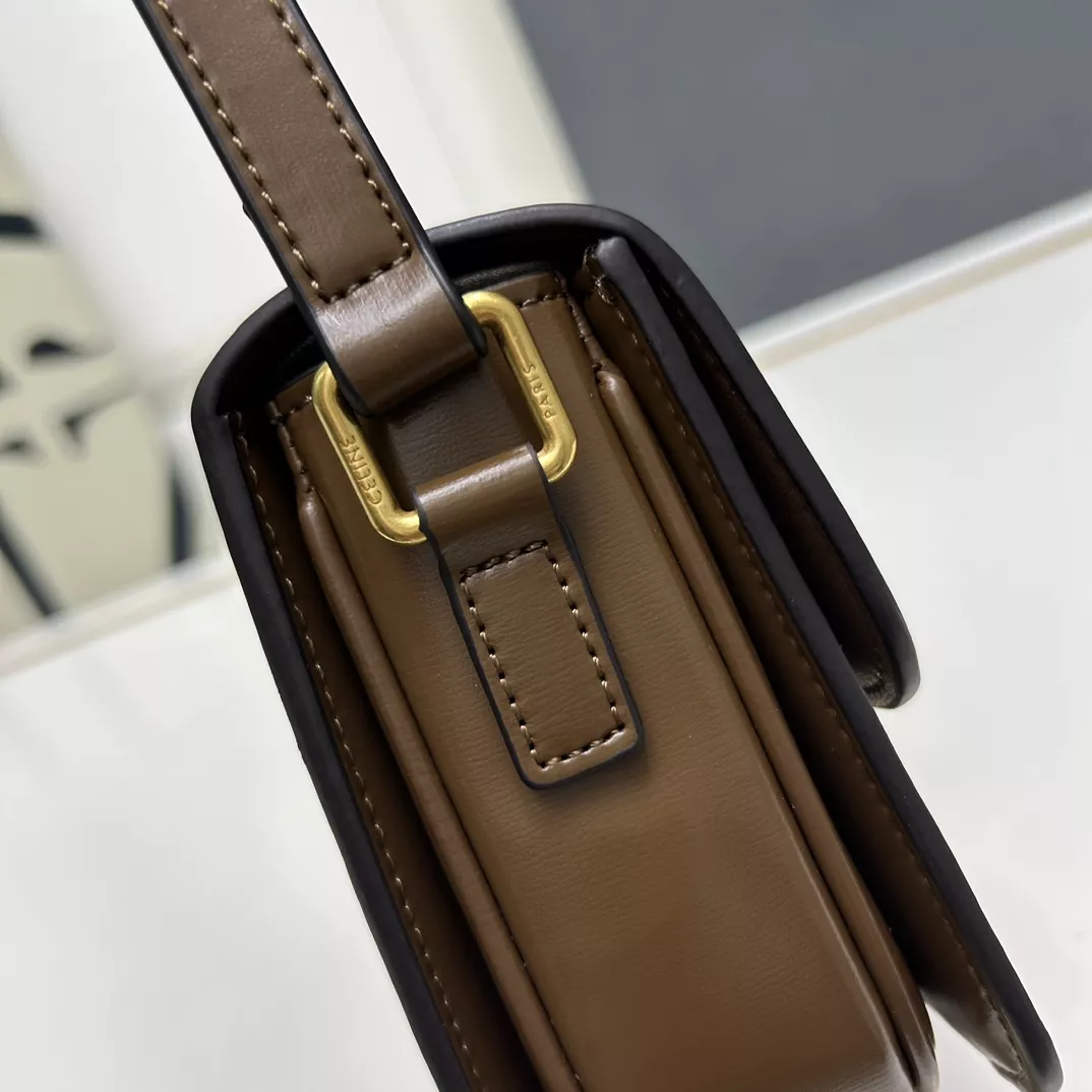 UrbanStyle 4291 Celine AAA Quality Messenger Bags For Women