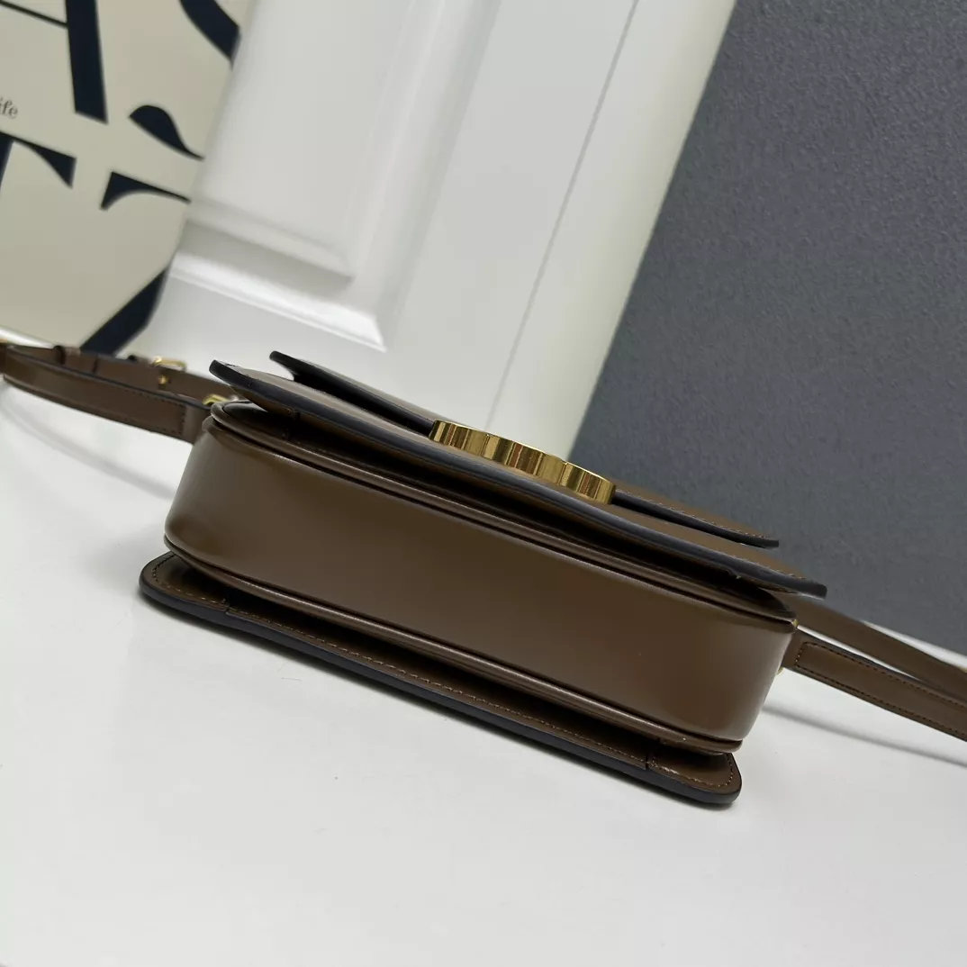 UrbanStyle 4291 Celine AAA Quality Messenger Bags For Women