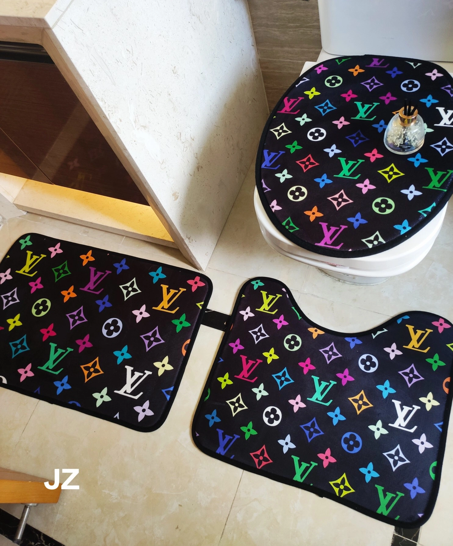 UrbanStyle 4420 Louis Vuitton LV Carpets