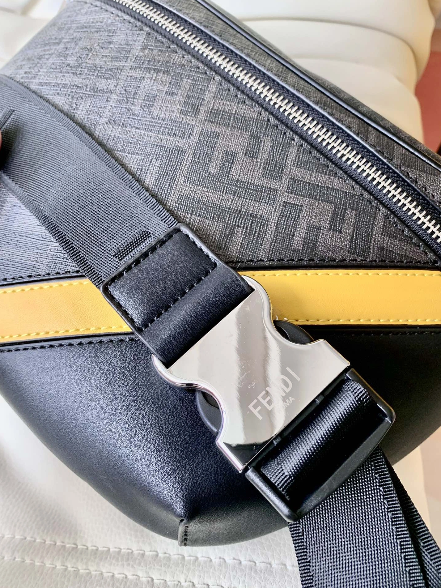 UrbanStyle 4601 Fendi AAA Quality Belt Bags