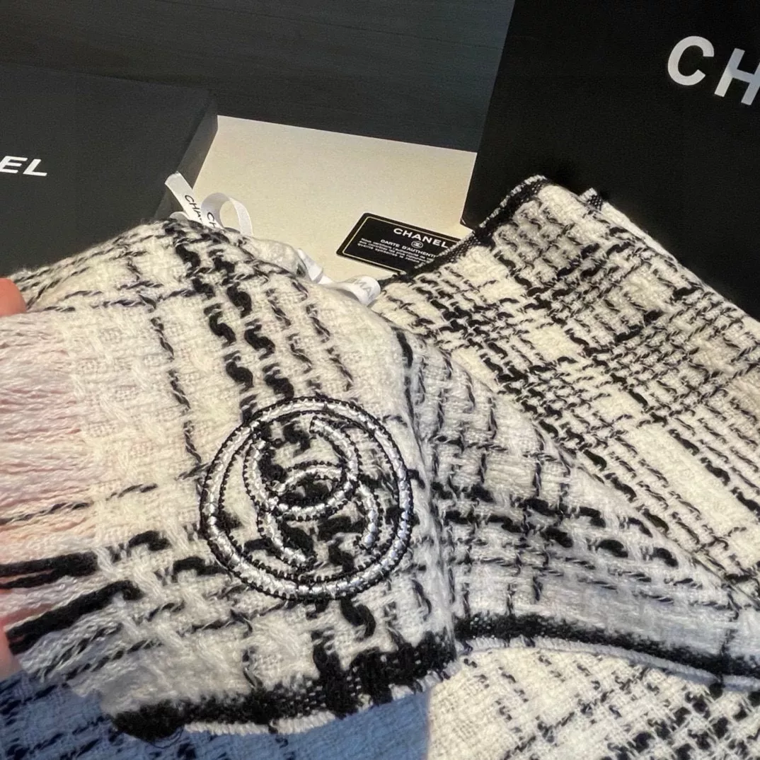 UrbanStyle 4802 Chanel Scarves For Women