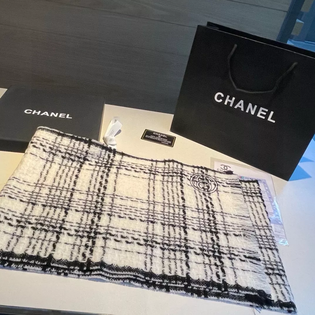 UrbanStyle 4802 Chanel Scarves For Women