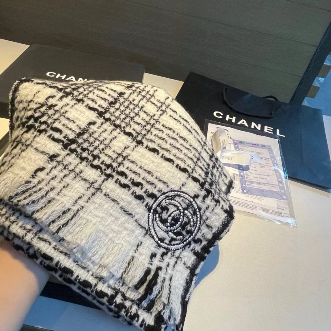 UrbanStyle 4802 Chanel Scarves For Women