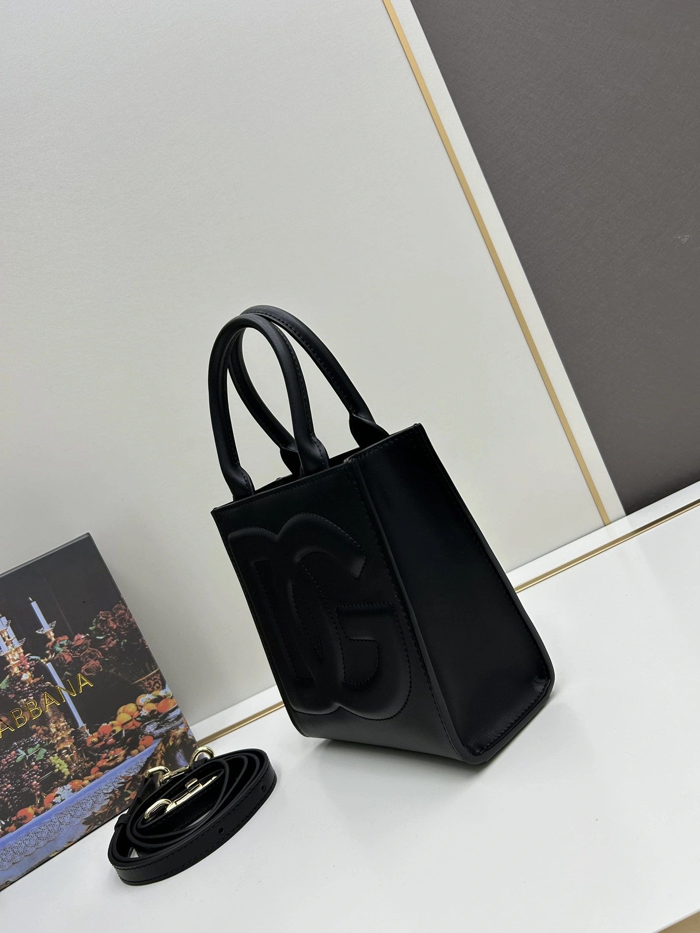UrbanStyle 4983 Dolce & Gabbana AAA Quality Handbags For Women