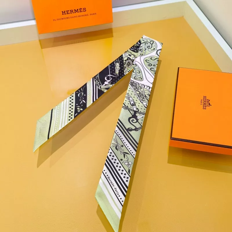UrbanStyle 5073 Hermes Silk Scarf