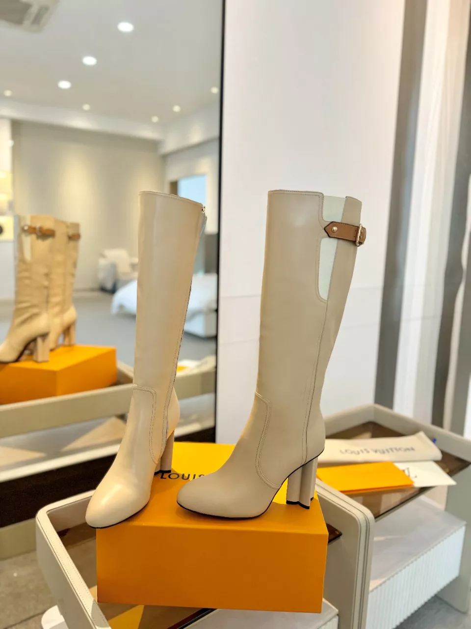 UrbanStyle 5202 Louis Vuitton Boots For Women