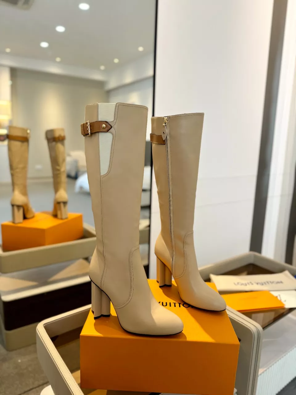 UrbanStyle 5202 Louis Vuitton Boots For Women