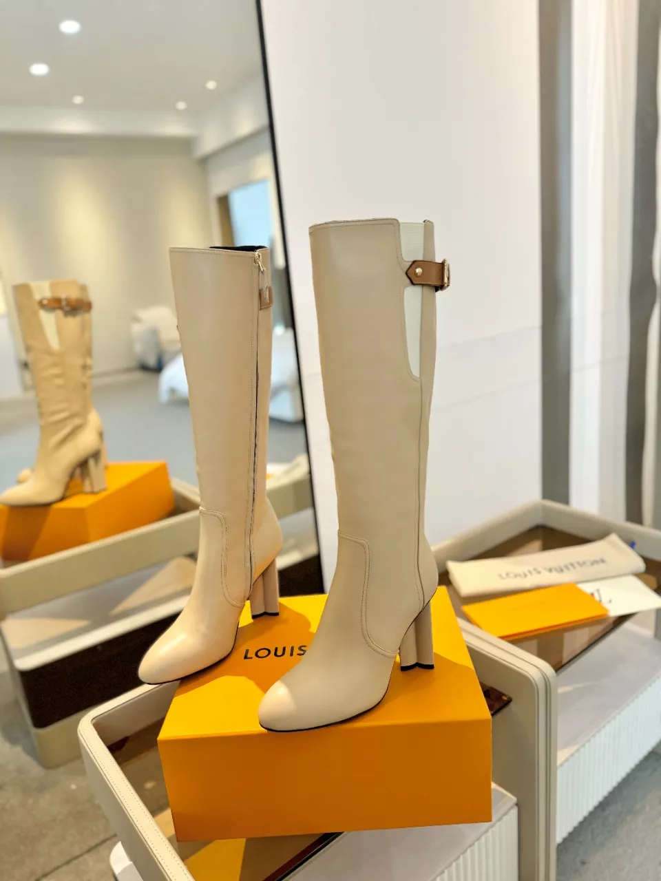 UrbanStyle 5202 Louis Vuitton Boots For Women