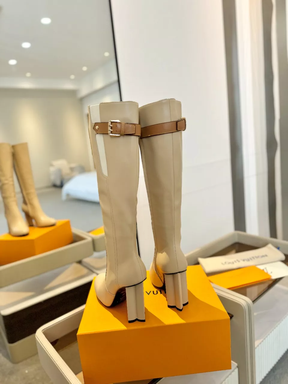 UrbanStyle 5202 Louis Vuitton Boots For Women