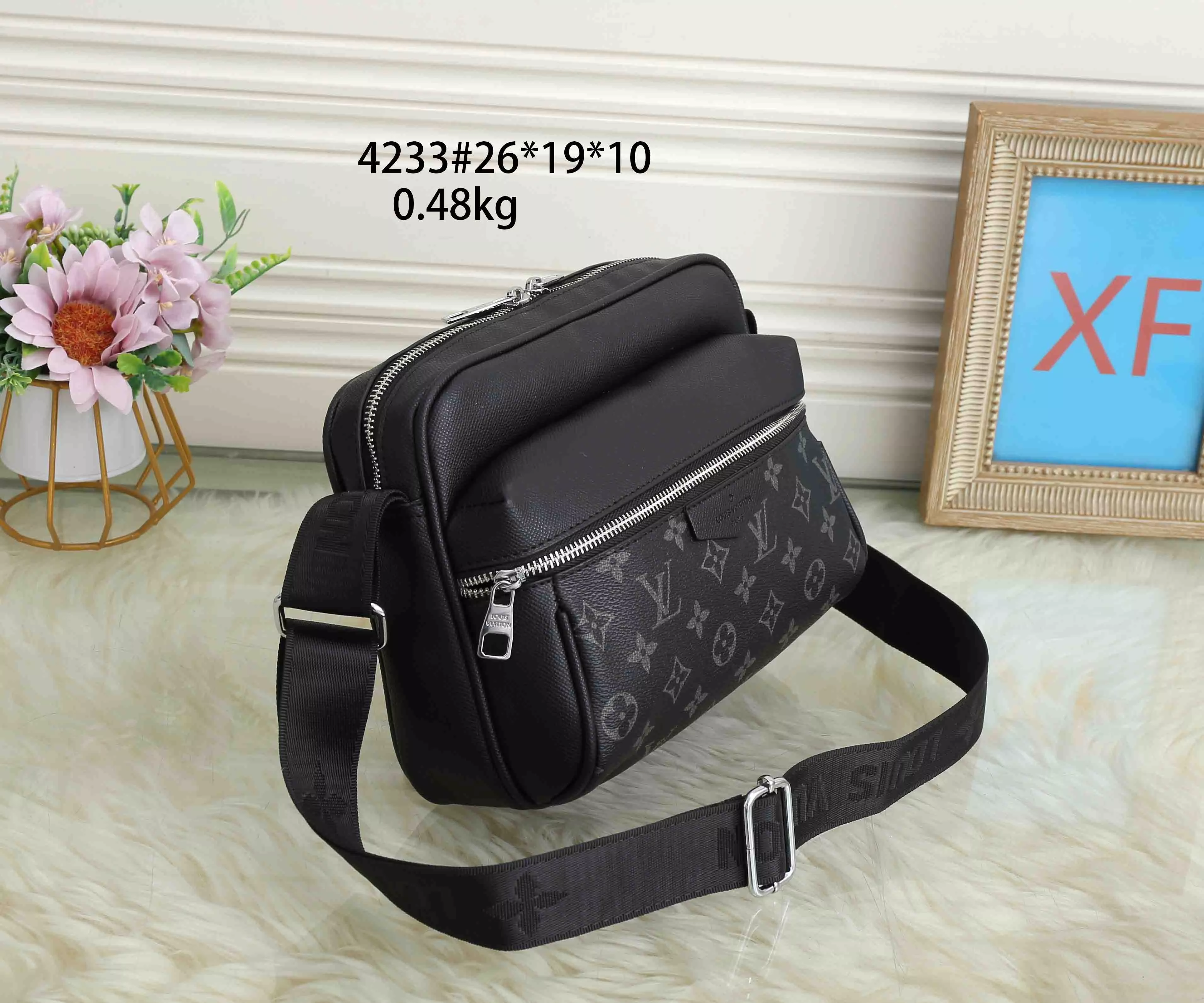 UrbanStyle 5230 Louis Vuitton Messenger Bags For Men