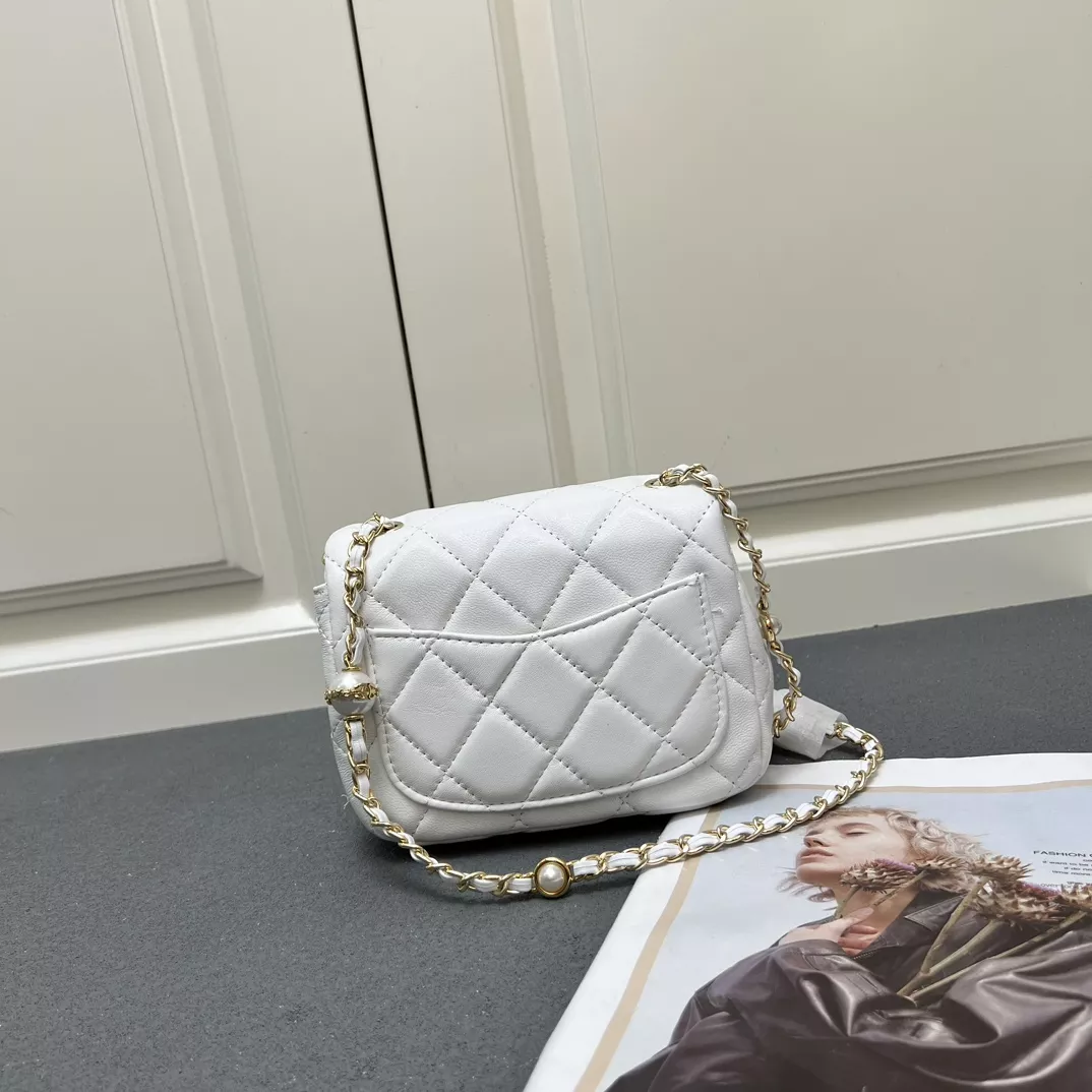 UrbanStyle 5297 Chanel AAA Quality Messenger Bags For Women