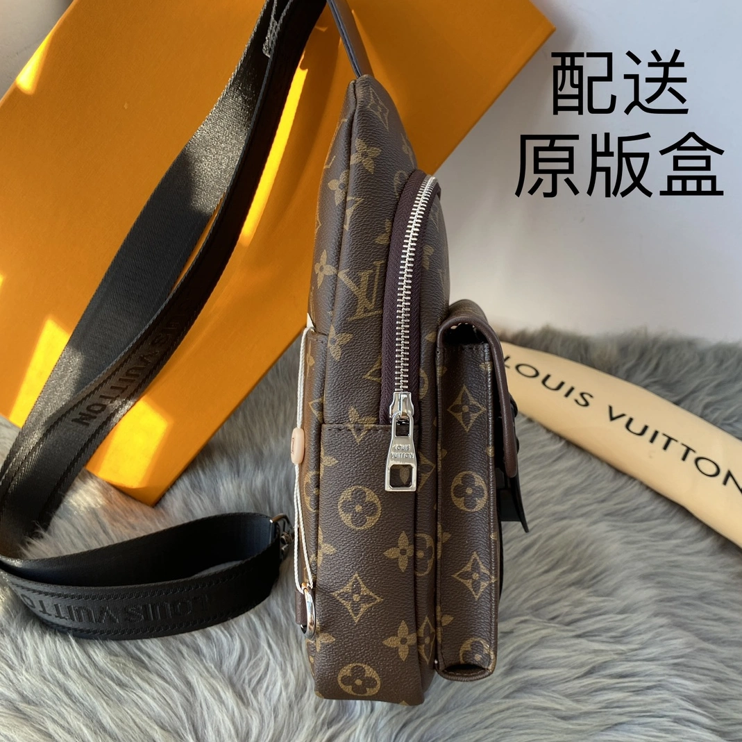 UrbanStyle 5327 Louis Vuitton AAA Man Messenger Bags