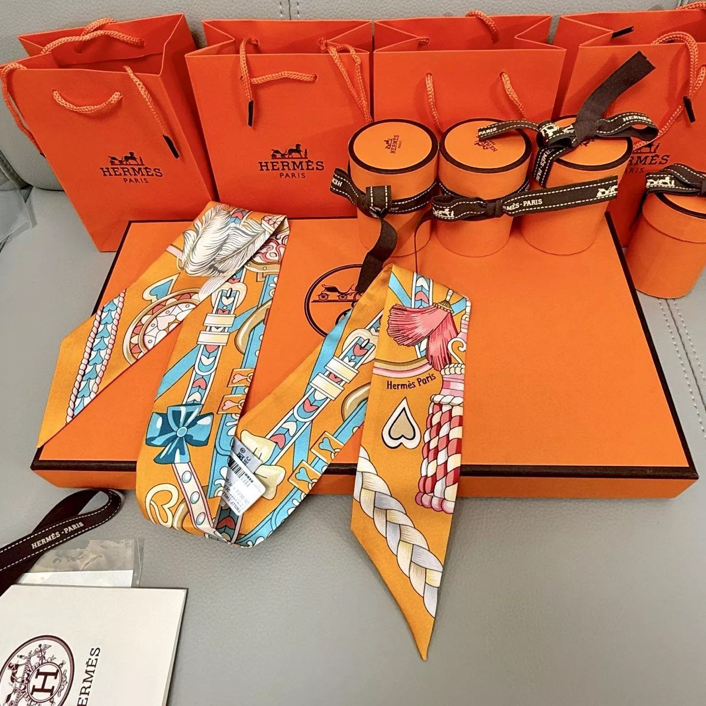UrbanStyle 5426 Hermes Silk Scarf